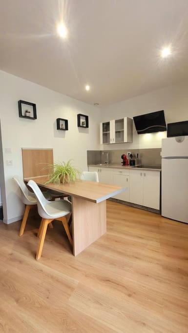 Holiday home Maison Esprit Nature - Puy Du Fou Saint-Laurent-sur-Sevre
